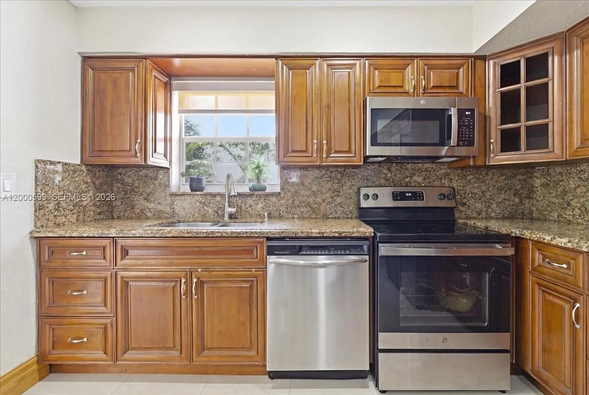 8197 W 14th Ct, Hialeah, Florida 33014, Hialeah, Florida 33014, 4 Bedrooms Bedrooms, ,2 BathroomsBathrooms,Residential,For Sale,8197 W 14th Ct, Hialeah, Florida 33014,A12000599