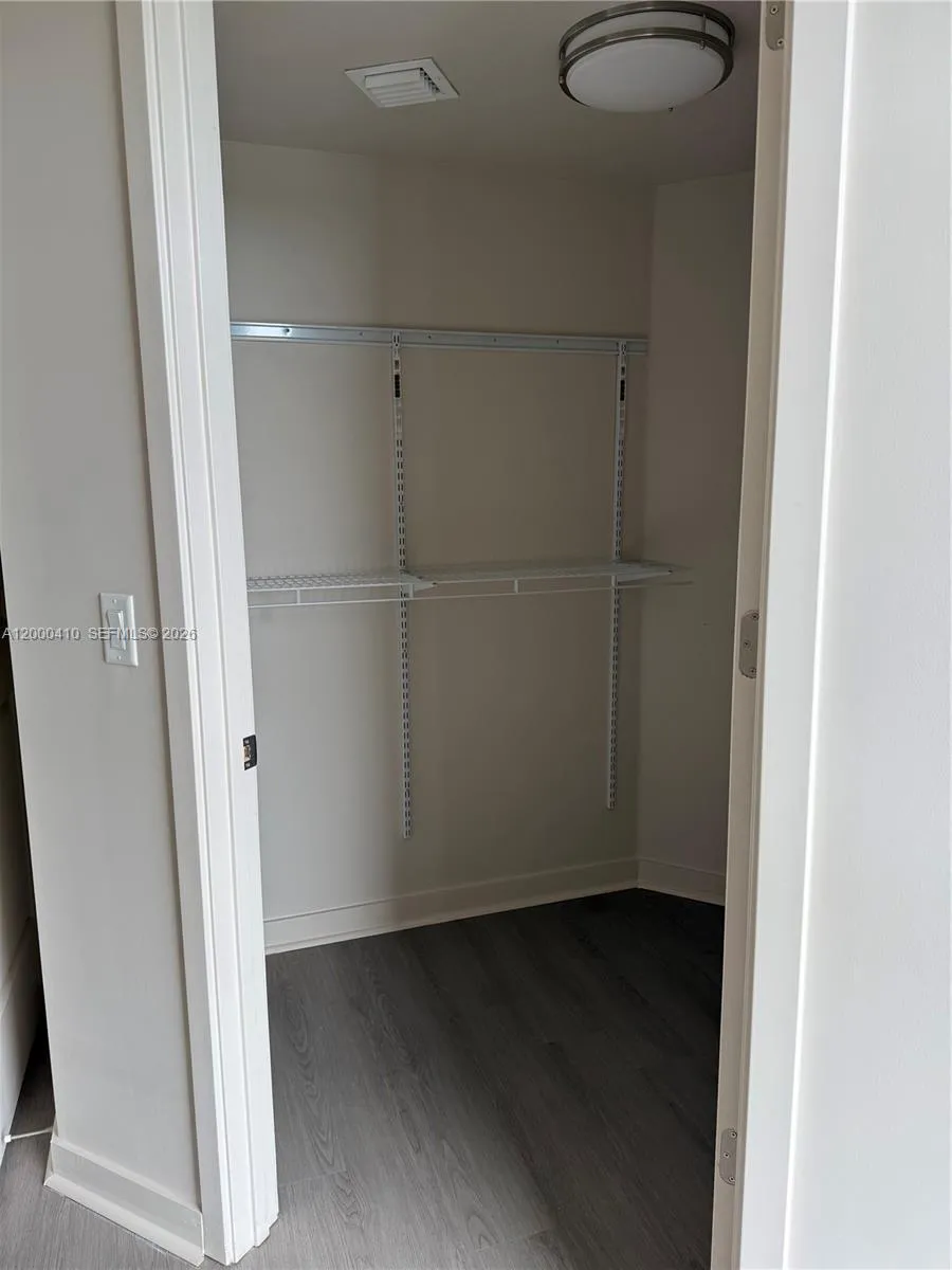 437 Sw 4th Avenue 708, Fort Lauderdale, Florida 33, Fort Lauderdale, Florida 33315, 1 Bedroom Bedrooms, ,1 BathroomBathrooms,Residential Lease,For Rent,437 Sw 4th Avenue 708, Fort Lauderdale, Florida 33,A12000410