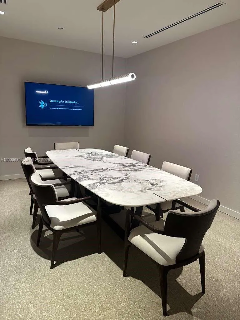 77 Se 5th Street 1812, Miami, Florida 33131, Miami, Florida 33131, ,1 BathroomBathrooms,Residential Lease,For Rent,77 Se 5th Street 1812, Miami, Florida 33131,A12000639