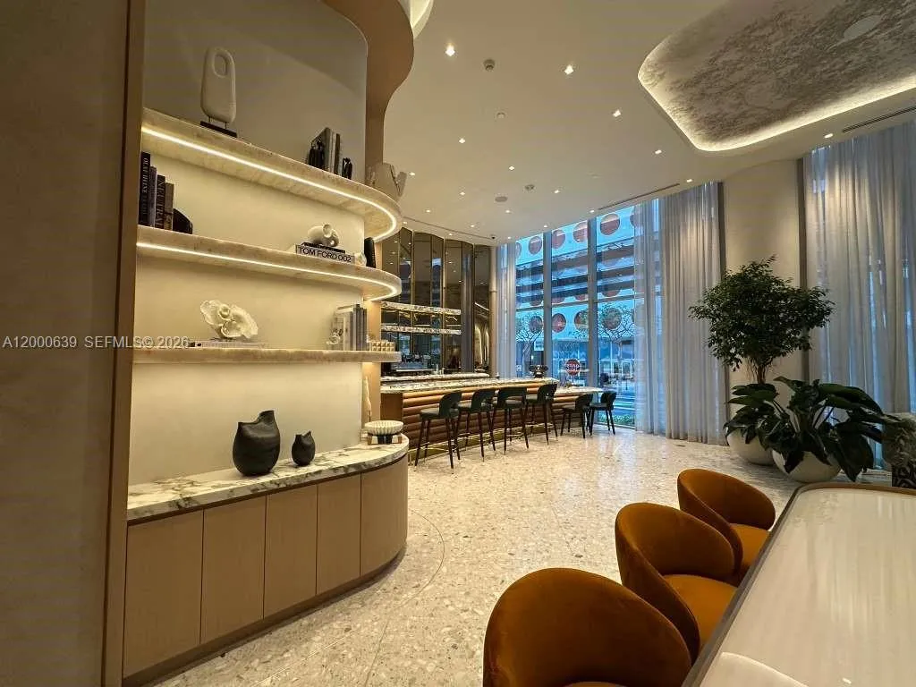 77 Se 5th Street 1812, Miami, Florida 33131, Miami, Florida 33131, ,1 BathroomBathrooms,Residential Lease,For Rent,77 Se 5th Street 1812, Miami, Florida 33131,A12000639