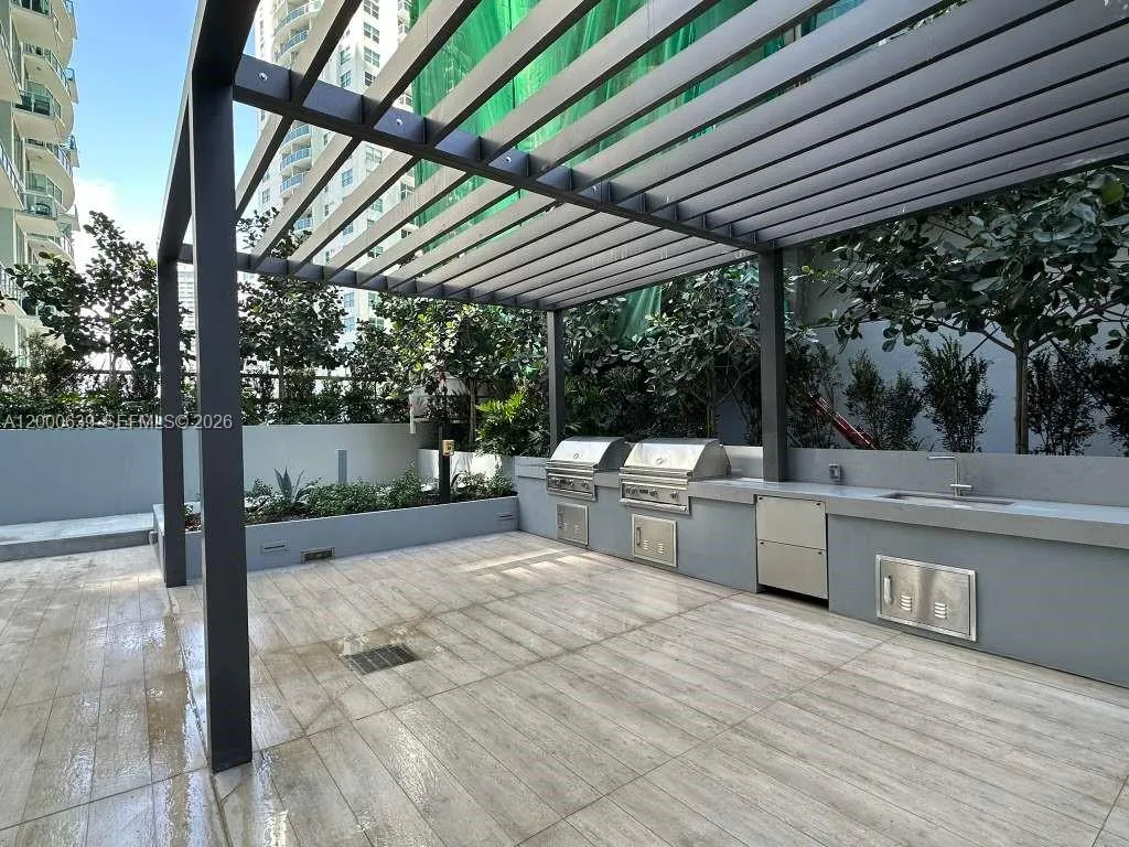 77 Se 5th Street 1812, Miami, Florida 33131, Miami, Florida 33131, ,1 BathroomBathrooms,Residential Lease,For Rent,77 Se 5th Street 1812, Miami, Florida 33131,A12000639