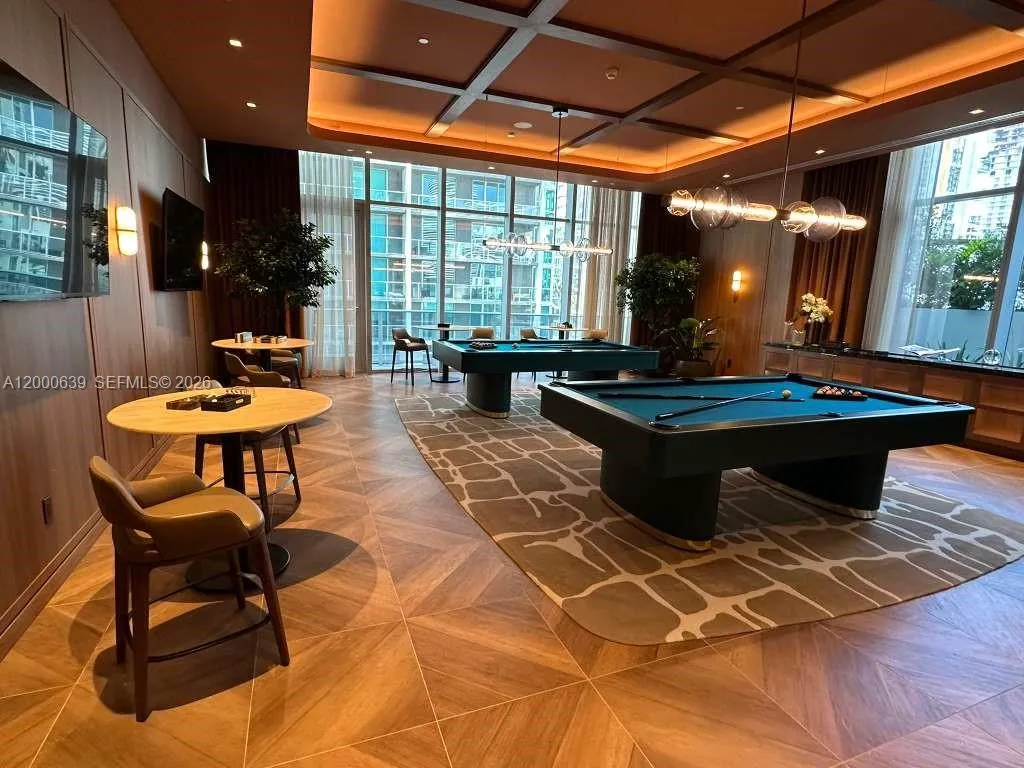 77 Se 5th Street 1812, Miami, Florida 33131, Miami, Florida 33131, ,1 BathroomBathrooms,Residential Lease,For Rent,77 Se 5th Street 1812, Miami, Florida 33131,A12000639