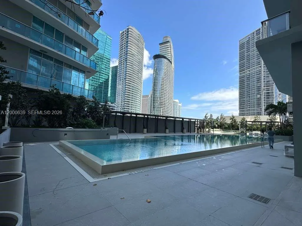 77 Se 5th Street 1812, Miami, Florida 33131, Miami, Florida 33131, ,1 BathroomBathrooms,Residential Lease,For Rent,77 Se 5th Street 1812, Miami, Florida 33131,A12000639