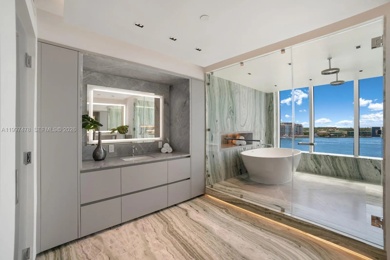 1000 S Pointe Dr 901, Miami Beach, Florida 33139, Miami Beach, Florida 33139, 3 Bedrooms Bedrooms, ,3 BathroomsBathrooms,Residential,For Sale,1000 S Pointe Dr 901, Miami Beach, Florida 33139,A11997478