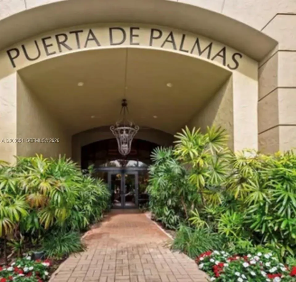 888 S Douglas Rd 917, Coral Gables, Florida 33134, Coral Gables, Florida 33134, 2 Bedrooms Bedrooms, ,2 BathroomsBathrooms,Residential Lease,For Rent,888 S Douglas Rd 917, Coral Gables, Florida 33134,A12000651