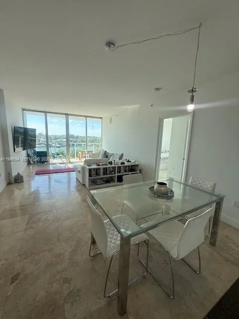 6305 Indian Creek Dr 5d, Miami Beach, Florida 3314, Miami Beach, Florida 33141, 2 Bedrooms Bedrooms, ,2 BathroomsBathrooms,Residential Lease,For Rent,6305 Indian Creek Dr 5d, Miami Beach, Florida 3314,A11999094
