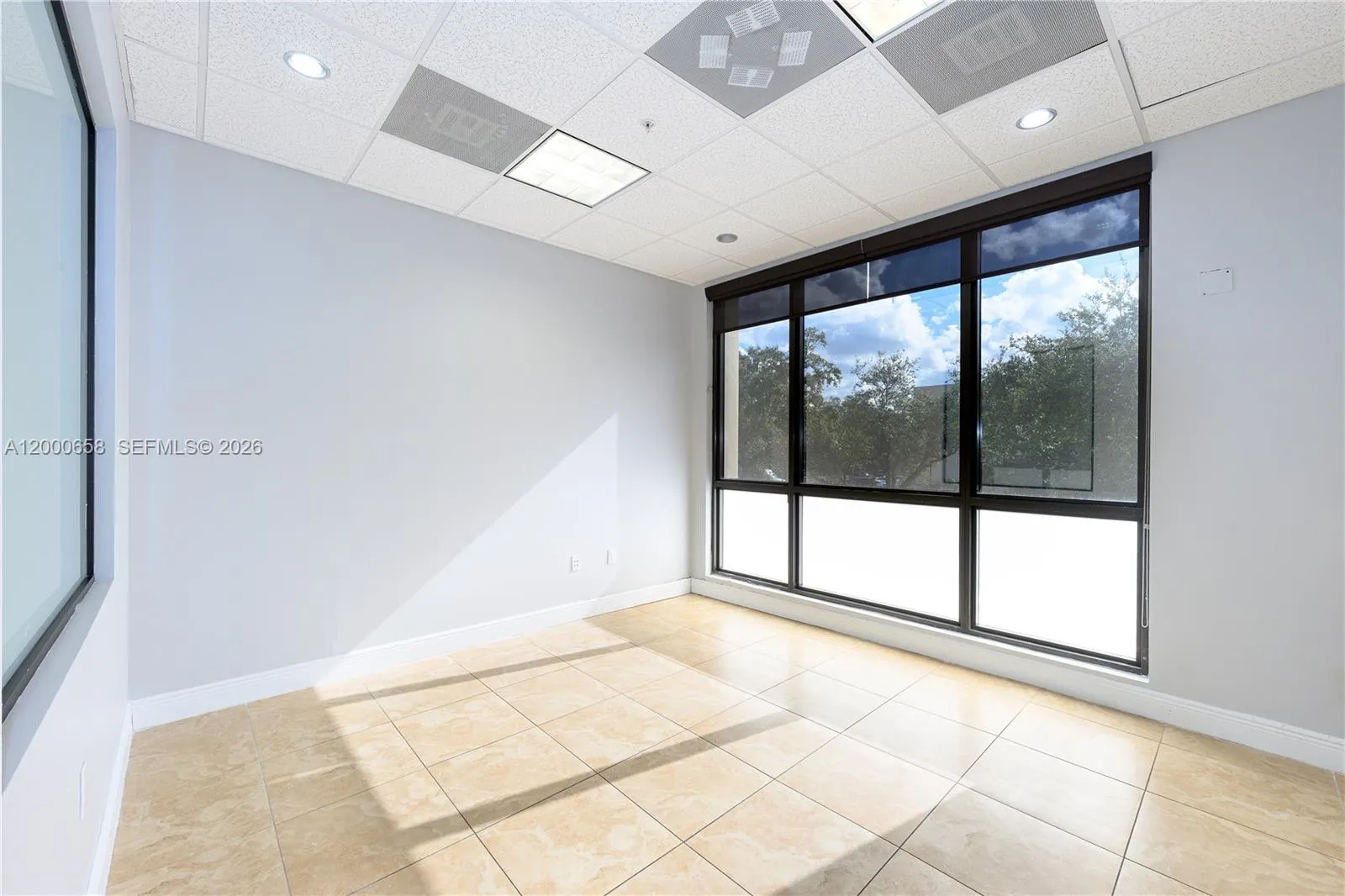 14125 Nw 80th Ave 204, Miami Lakes, Florida 33016, Miami Lakes, Florida 33016, ,Commercial Lease,For Rent,14125 Nw 80th Ave 204, Miami Lakes, Florida 33016,A12000658