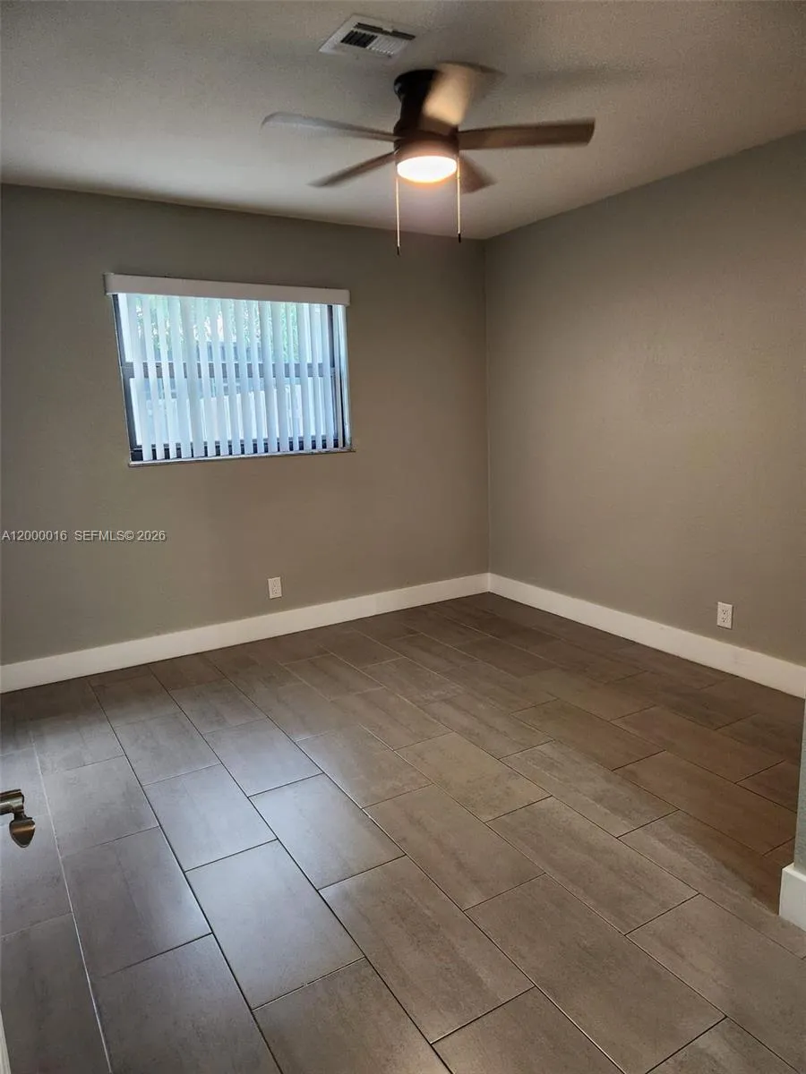 210 Nw 57th St 210, Oakland Park, Florida 33309, Oakland Park, Florida 33309, 3 Bedrooms Bedrooms, ,2 BathroomsBathrooms,Residential Lease,For Rent,210 Nw 57th St 210, Oakland Park, Florida 33309,A12000016