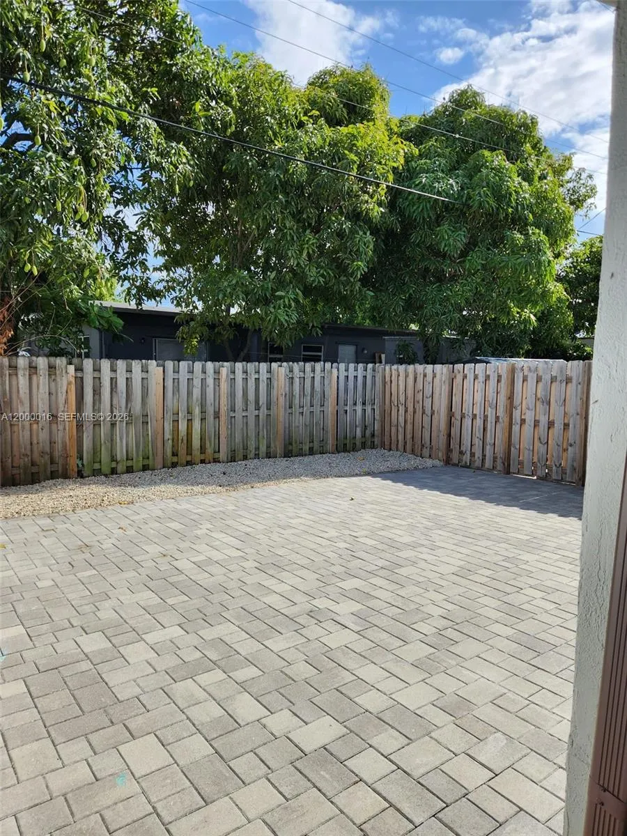 210 Nw 57th St 210, Oakland Park, Florida 33309, Oakland Park, Florida 33309, 3 Bedrooms Bedrooms, ,2 BathroomsBathrooms,Residential Lease,For Rent,210 Nw 57th St 210, Oakland Park, Florida 33309,A12000016