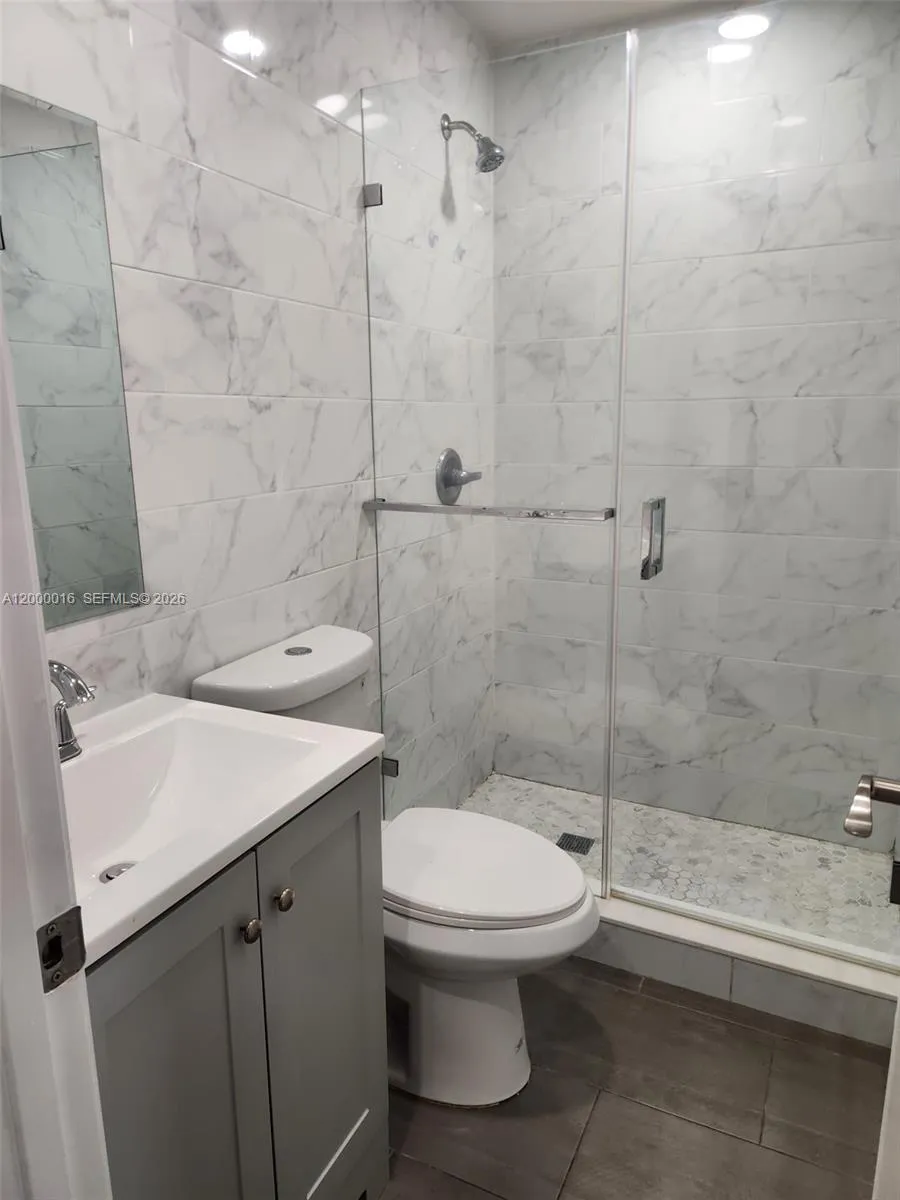 210 Nw 57th St 210, Oakland Park, Florida 33309, Oakland Park, Florida 33309, 3 Bedrooms Bedrooms, ,2 BathroomsBathrooms,Residential Lease,For Rent,210 Nw 57th St 210, Oakland Park, Florida 33309,A12000016