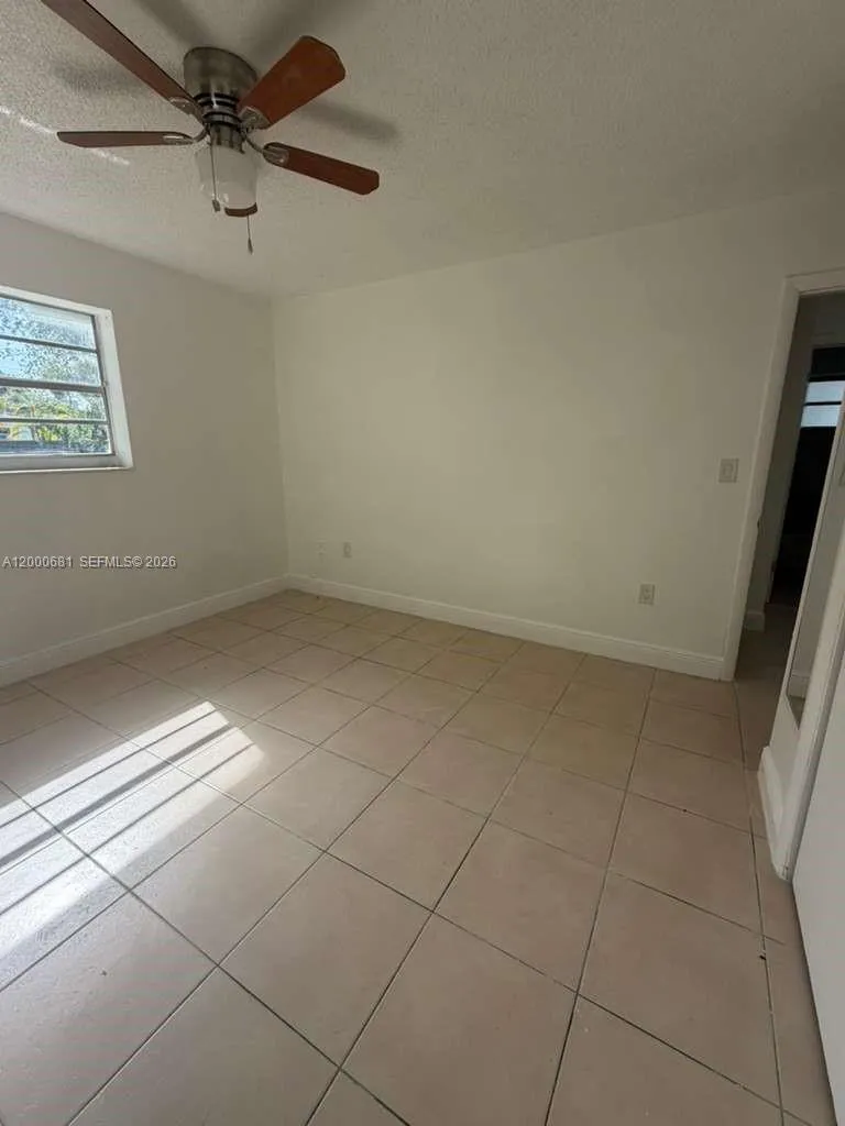 18416 Ne 24th Ct 18418, North Miami Beach, Florida, North Miami Beach, Florida 33160, 2 Bedrooms Bedrooms, ,1 BathroomBathrooms,Residential Lease,For Rent,18416 Ne 24th Ct 18418, North Miami Beach, Florida,A12000681