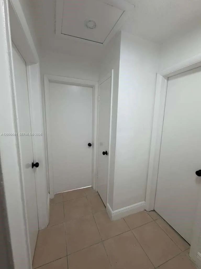 18416 Ne 24th Ct 18418, North Miami Beach, Florida, North Miami Beach, Florida 33160, 2 Bedrooms Bedrooms, ,1 BathroomBathrooms,Residential Lease,For Rent,18416 Ne 24th Ct 18418, North Miami Beach, Florida,A12000681