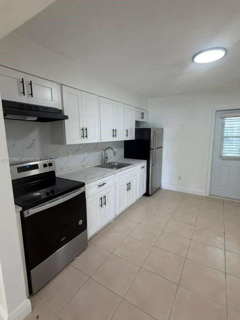 18416 Ne 24th Ct 18418, North Miami Beach, Florida, North Miami Beach, Florida 33160, 2 Bedrooms Bedrooms, ,1 BathroomBathrooms,Residential Lease,For Rent,18416 Ne 24th Ct 18418, North Miami Beach, Florida,A12000681