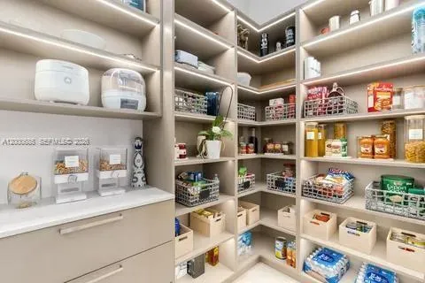 80 Nw 129th Ave, Miami, Florida 33182, Miami, Florida 33182, 6 Bedrooms Bedrooms, ,6 BathroomsBathrooms,Residential,For Sale,80 Nw 129th Ave, Miami, Florida 33182,A12000685