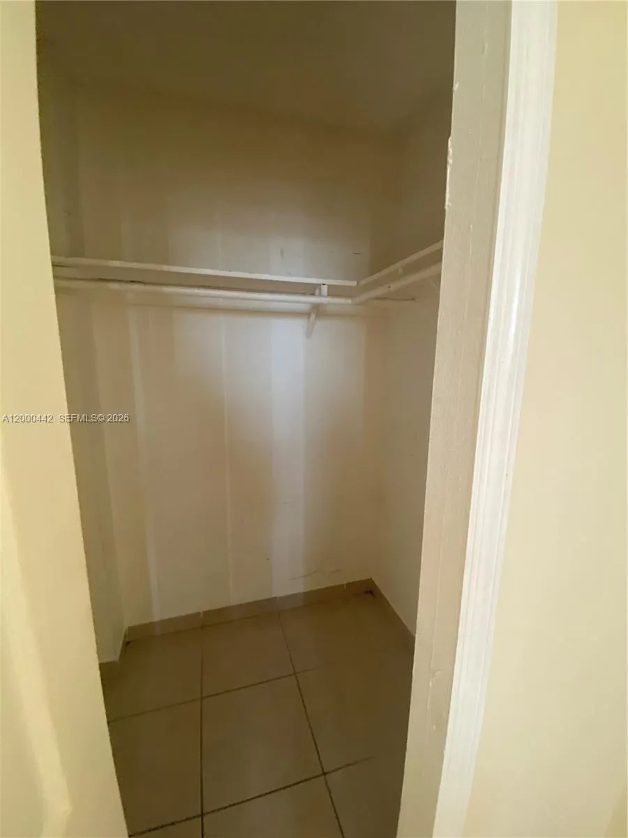 606 W 81st St 307, Hialeah, Florida 33014, Hialeah, Florida 33014, 1 Bedroom Bedrooms, ,1 BathroomBathrooms,Residential Lease,For Rent,606 W 81st St 307, Hialeah, Florida 33014,A12000442