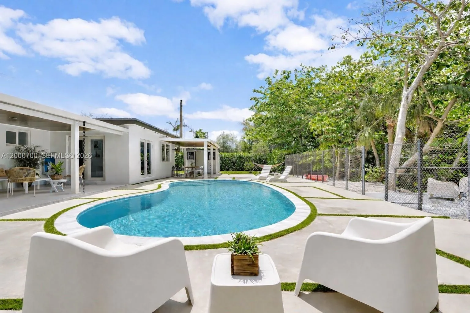 7142 Sw 65th Ave, South Miami, Florida 33143, South Miami, Florida 33143, 4 Bedrooms Bedrooms, ,4 BathroomsBathrooms,Residential,For Sale,7142 Sw 65th Ave, South Miami, Florida 33143,A12000700