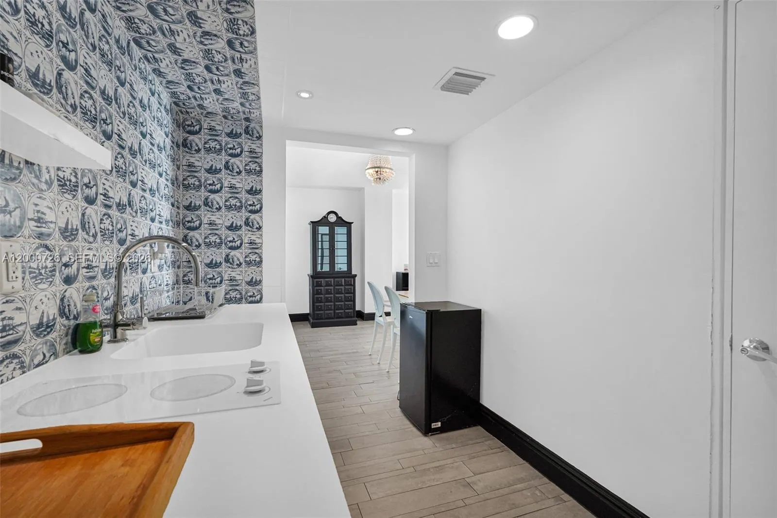 1100 West Ave 916, Miami Beach, Florida 33139, Miami Beach, Florida 33139, 2 Bedrooms Bedrooms, ,2 BathroomsBathrooms,Residential,For Sale,1100 West Ave 916, Miami Beach, Florida 33139,A12000726