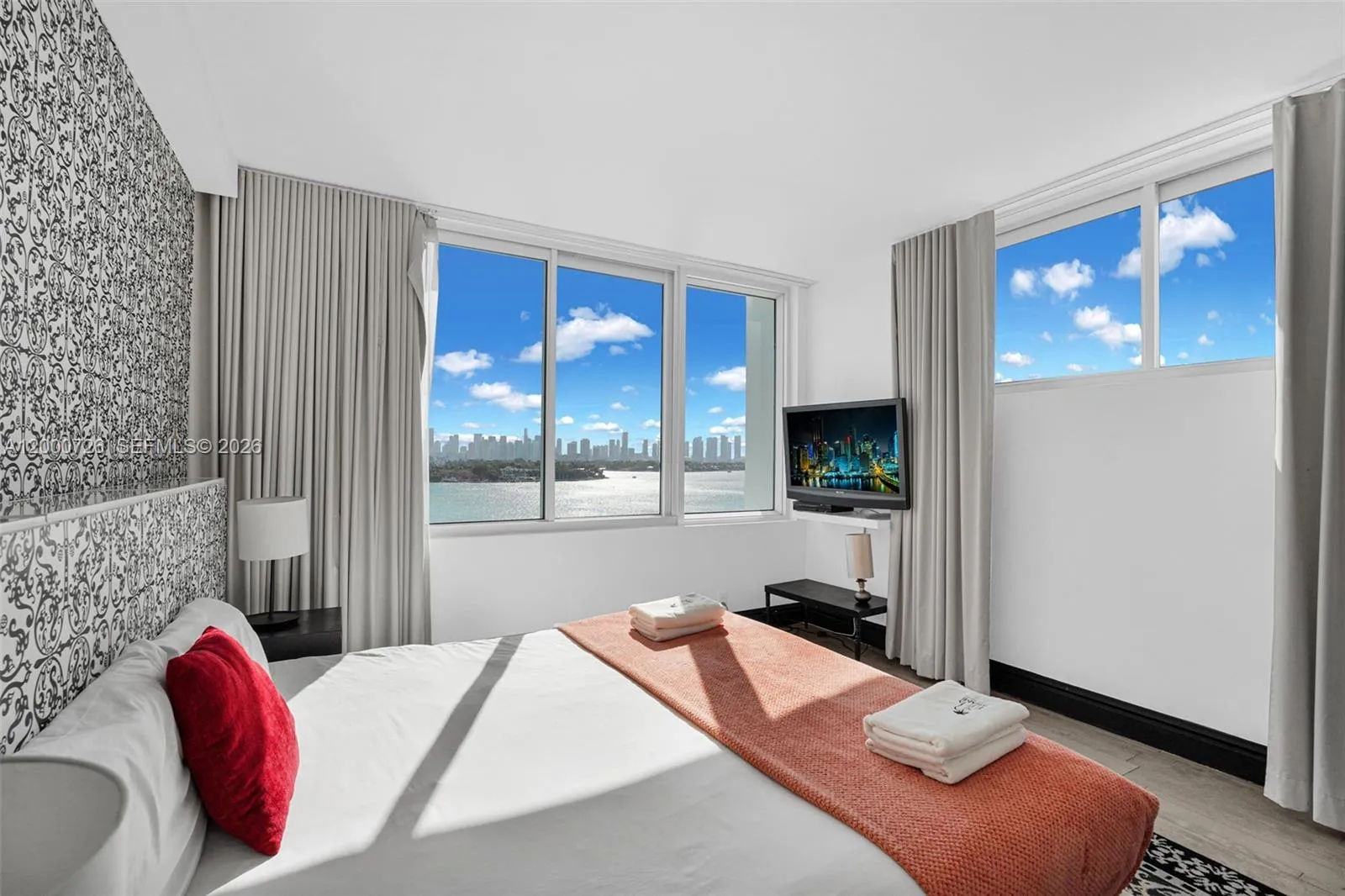 1100 West Ave 916, Miami Beach, Florida 33139, Miami Beach, Florida 33139, 2 Bedrooms Bedrooms, ,2 BathroomsBathrooms,Residential,For Sale,1100 West Ave 916, Miami Beach, Florida 33139,A12000726