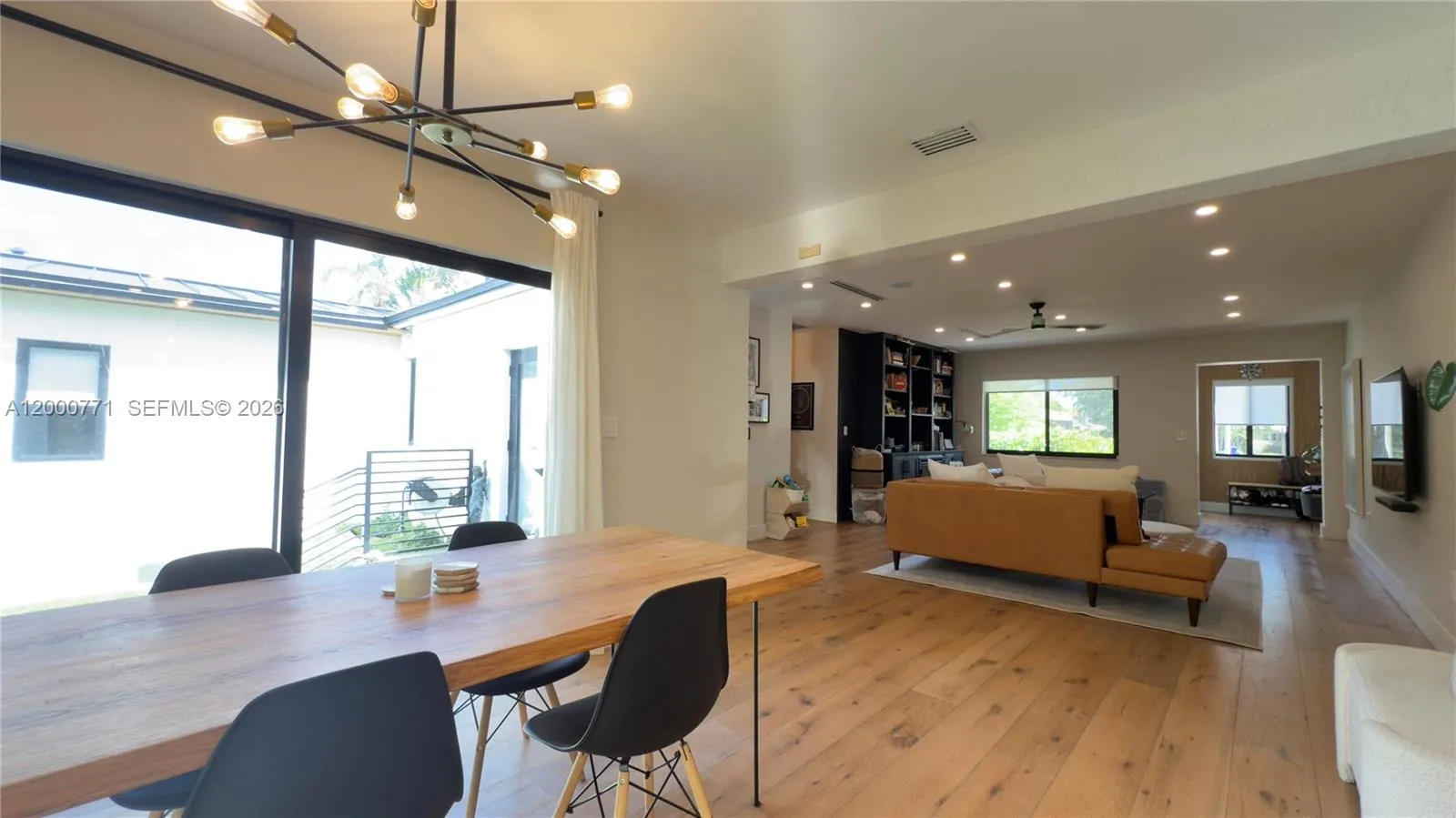 3261 Sw 16th Ln, Miami, Florida 33145, Miami, Florida 33145, 3 Bedrooms Bedrooms, 5 Rooms Rooms,3 BathroomsBathrooms,Residential,For Sale,3261 Sw 16th Ln, Miami, Florida 33145,A12000771