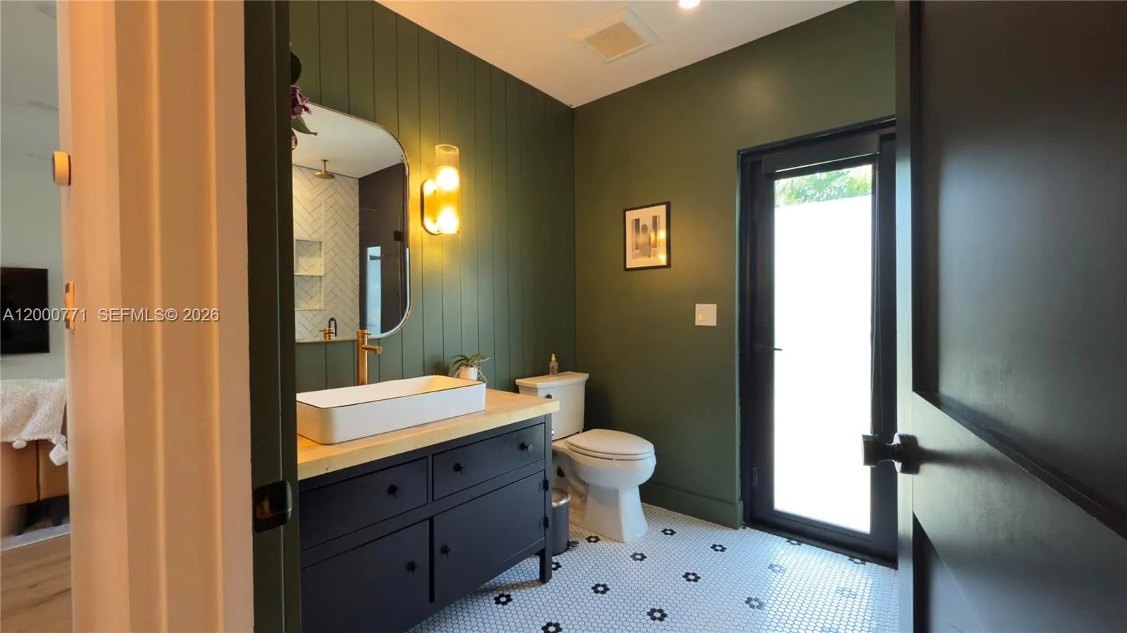 3261 Sw 16th Ln, Miami, Florida 33145, Miami, Florida 33145, 3 Bedrooms Bedrooms, 5 Rooms Rooms,3 BathroomsBathrooms,Residential,For Sale,3261 Sw 16th Ln, Miami, Florida 33145,A12000771