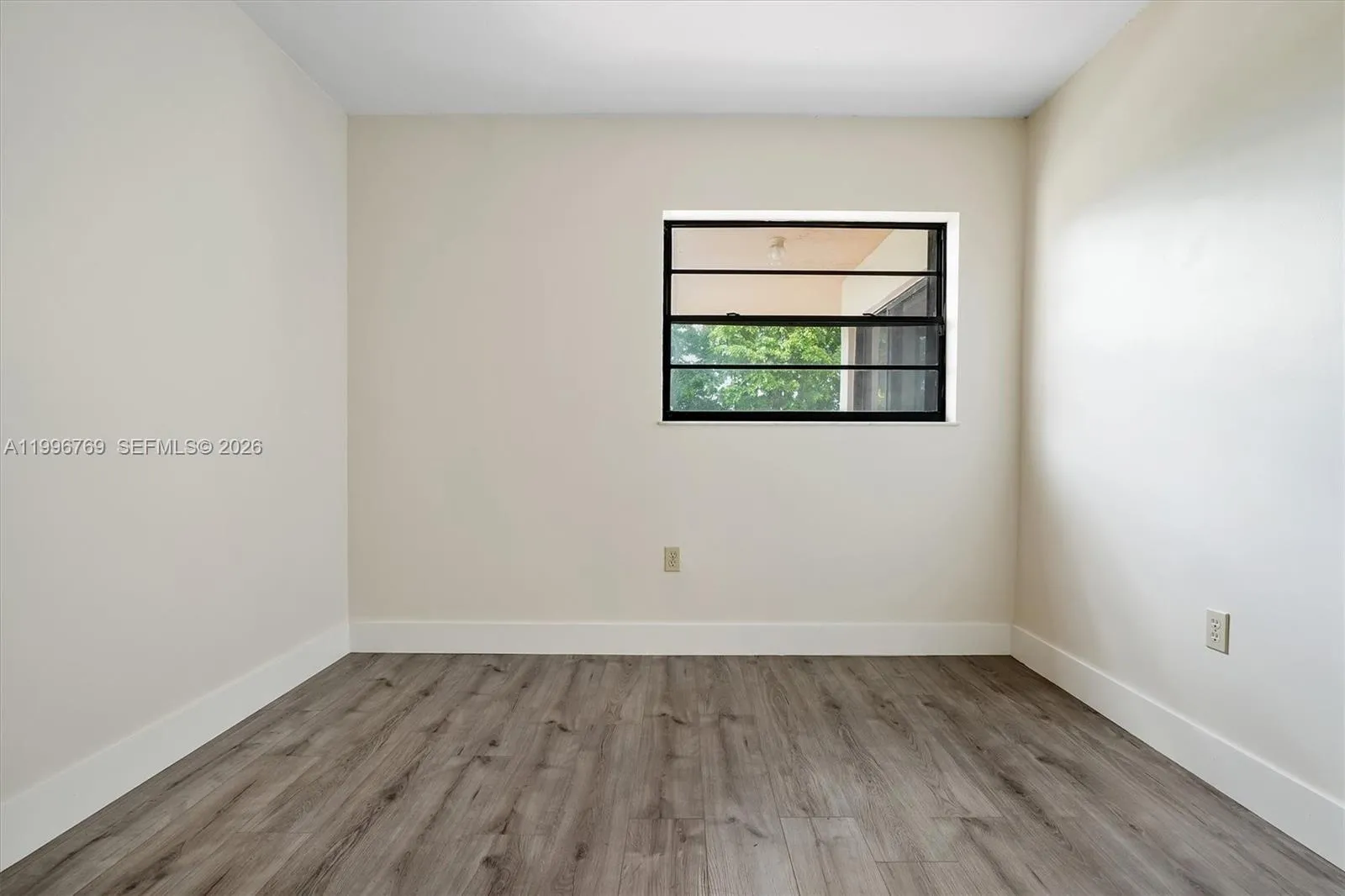 995 Sw 84th Ave 309, Miami, Florida 33144, Miami, Florida 33144, 2 Bedrooms Bedrooms, ,2 BathroomsBathrooms,Residential,For Sale,995 Sw 84th Ave 309, Miami, Florida 33144,A11996769