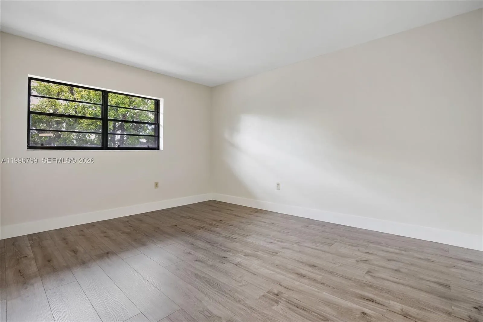 995 Sw 84th Ave 309, Miami, Florida 33144, Miami, Florida 33144, 2 Bedrooms Bedrooms, ,2 BathroomsBathrooms,Residential,For Sale,995 Sw 84th Ave 309, Miami, Florida 33144,A11996769