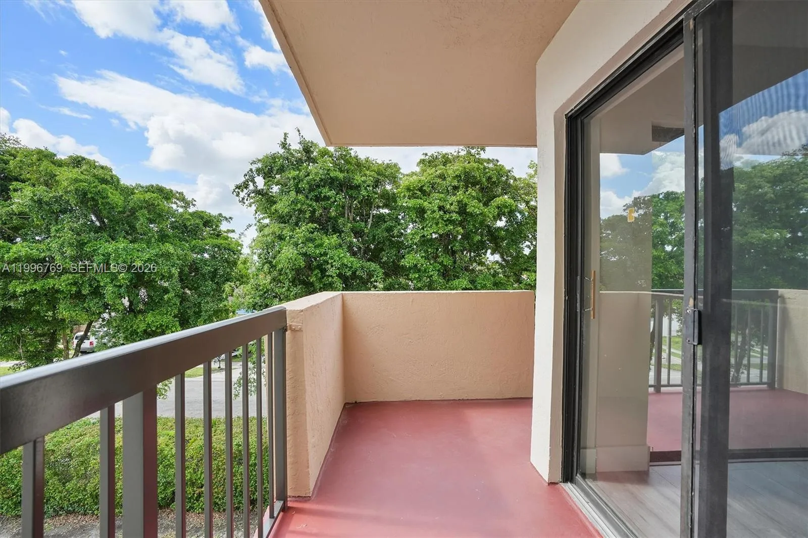 995 Sw 84th Ave 309, Miami, Florida 33144, Miami, Florida 33144, 2 Bedrooms Bedrooms, ,2 BathroomsBathrooms,Residential,For Sale,995 Sw 84th Ave 309, Miami, Florida 33144,A11996769