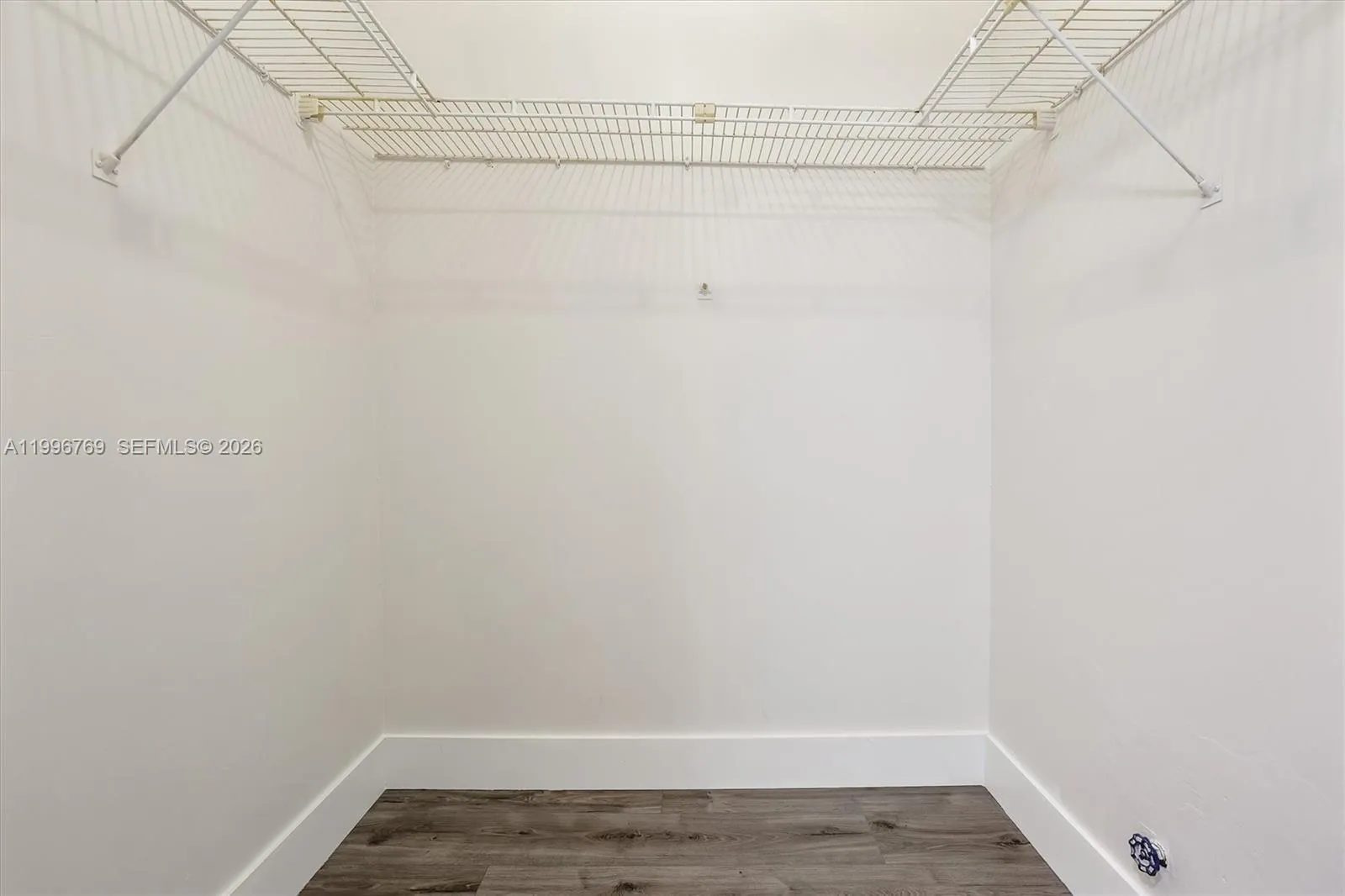 995 Sw 84th Ave 309, Miami, Florida 33144, Miami, Florida 33144, 2 Bedrooms Bedrooms, ,2 BathroomsBathrooms,Residential,For Sale,995 Sw 84th Ave 309, Miami, Florida 33144,A11996769