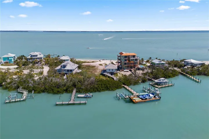 View looking west and into the wide open waters of the Gulf of America.