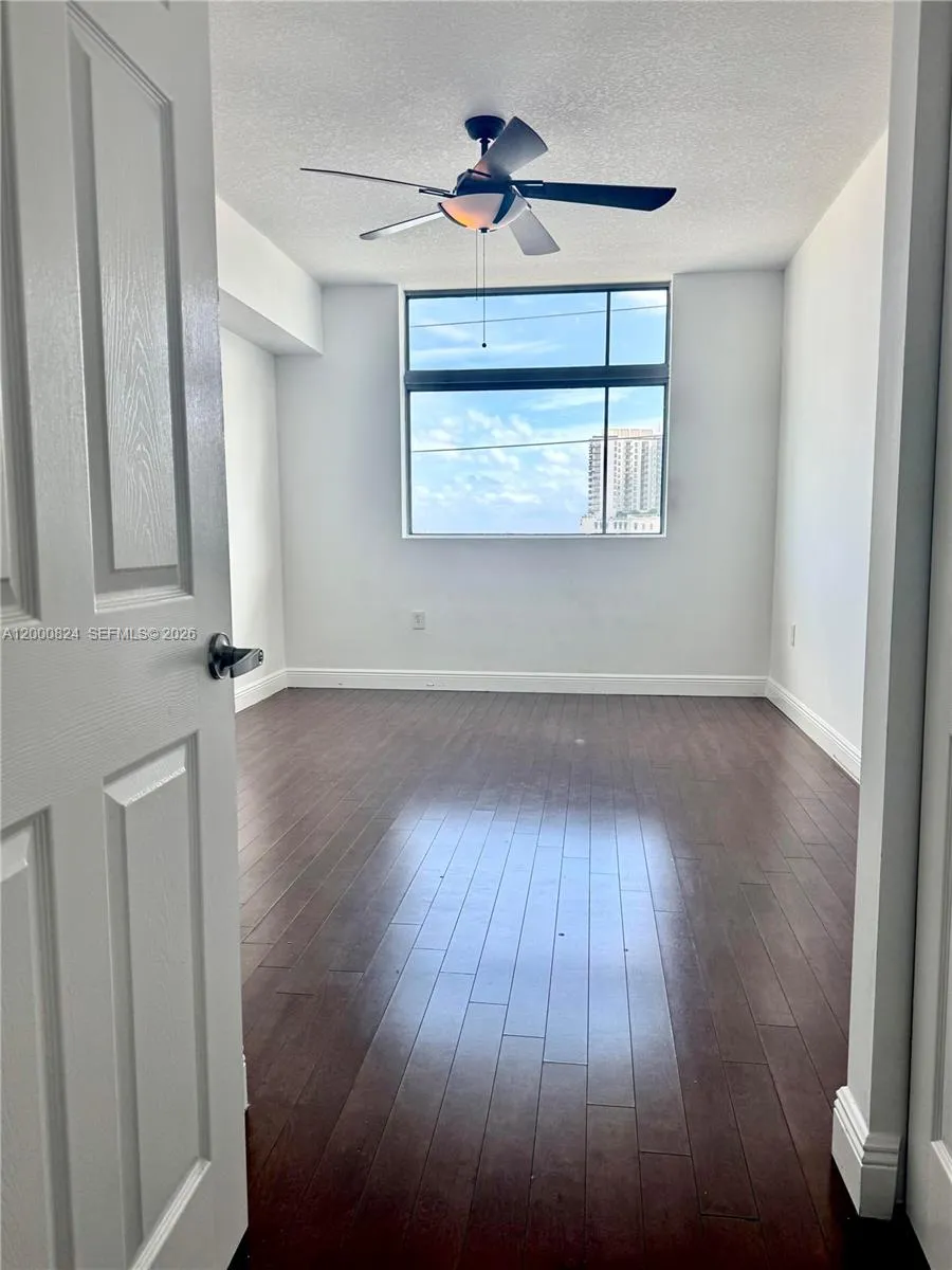 140 S Dixie Hwy 513, Hollywood, Florida 33020, Hollywood, Florida 33020, 2 Bedrooms Bedrooms, ,2 BathroomsBathrooms,Residential,For Sale,140 S Dixie Hwy 513, Hollywood, Florida 33020,A12000824