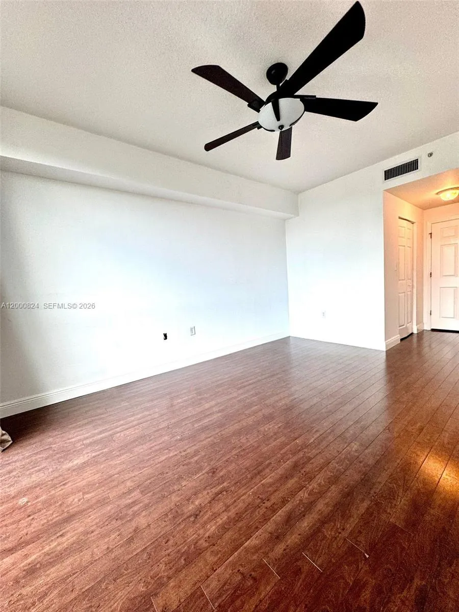 140 S Dixie Hwy 513, Hollywood, Florida 33020, Hollywood, Florida 33020, 2 Bedrooms Bedrooms, ,2 BathroomsBathrooms,Residential,For Sale,140 S Dixie Hwy 513, Hollywood, Florida 33020,A12000824