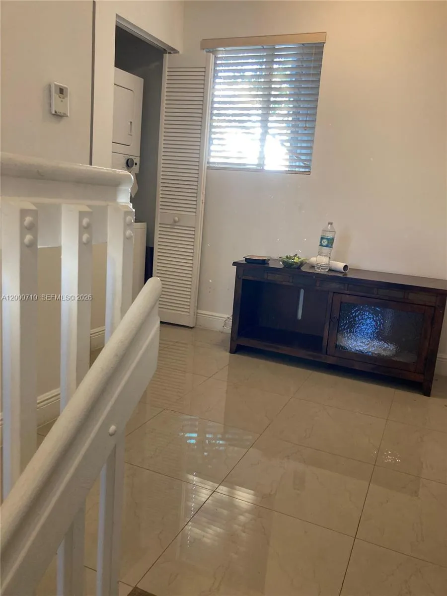 835 Sw 2nd St 205, Miami, Florida 33130, Miami, Florida 33130, 1 Bedroom Bedrooms, ,1 BathroomBathrooms,Residential Lease,For Rent,835 Sw 2nd St 205, Miami, Florida 33130,A12000710