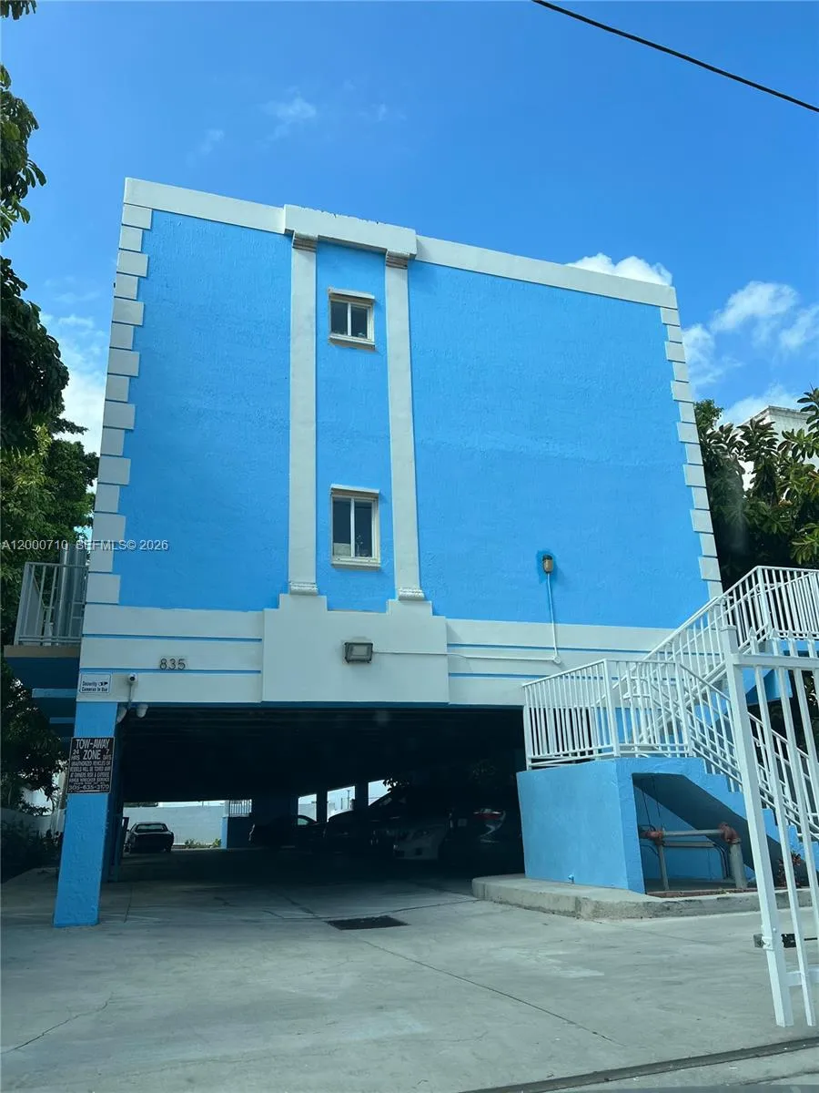835 Sw 2nd St 205, Miami, Florida 33130, Miami, Florida 33130, 1 Bedroom Bedrooms, ,1 BathroomBathrooms,Residential Lease,For Rent,835 Sw 2nd St 205, Miami, Florida 33130,A12000710