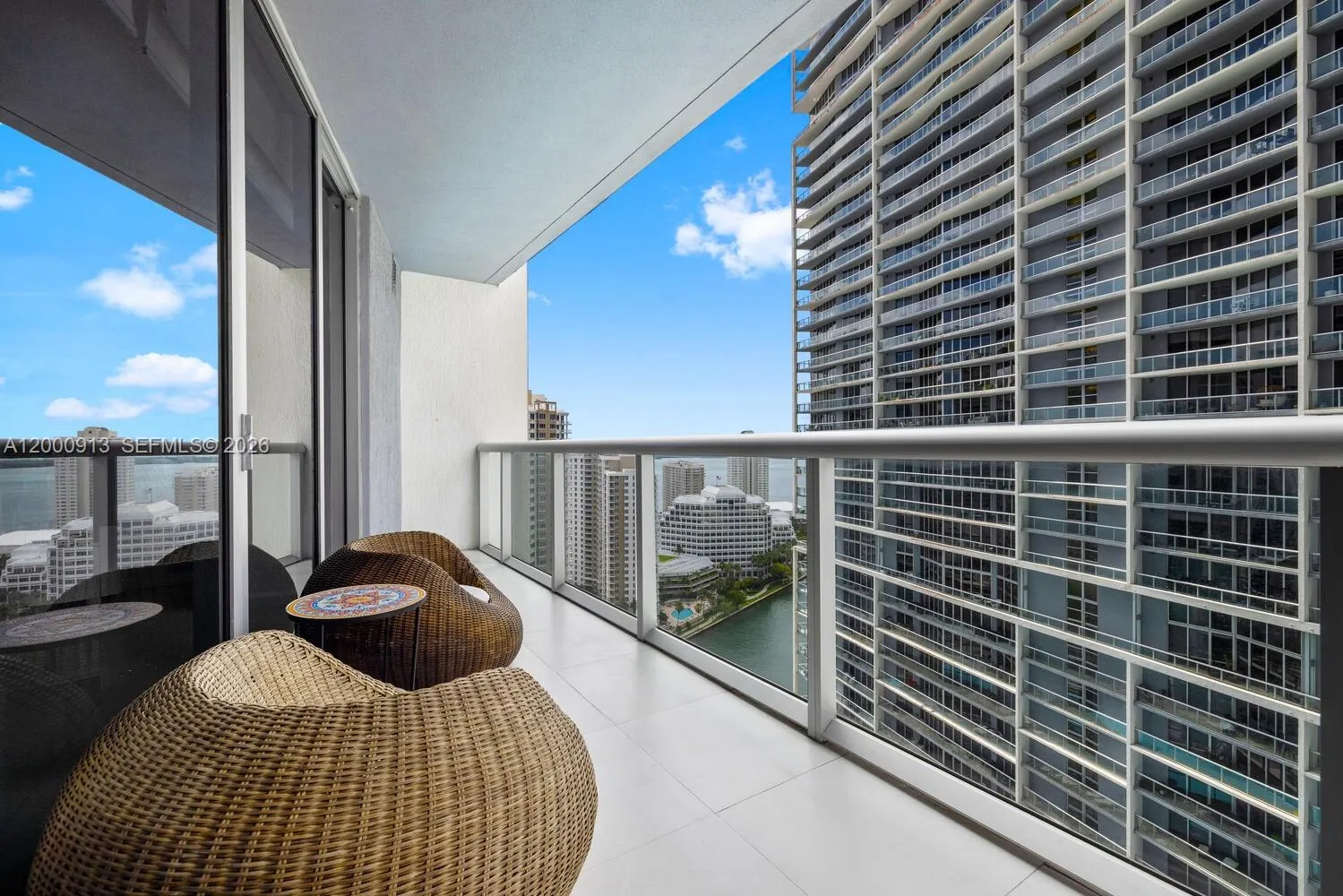 475 Brickell Ave 2611, Miami, Florida 33131, Miami, Florida 33131, 1 Bedroom Bedrooms, ,1 BathroomBathrooms,Residential Lease,For Rent,475 Brickell Ave 2611, Miami, Florida 33131,A12000913