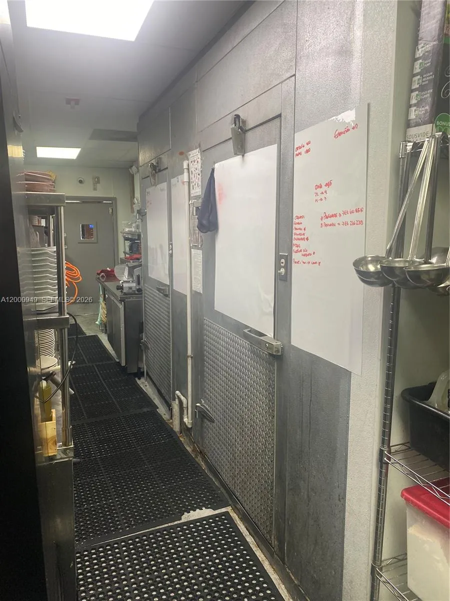9511 S Dixie Hwy, Pinecrest, Florida 33156, Pinecrest, Florida 33156, ,Business Opportunity,For Sale,9511 S Dixie Hwy, Pinecrest, Florida 33156,A12000949