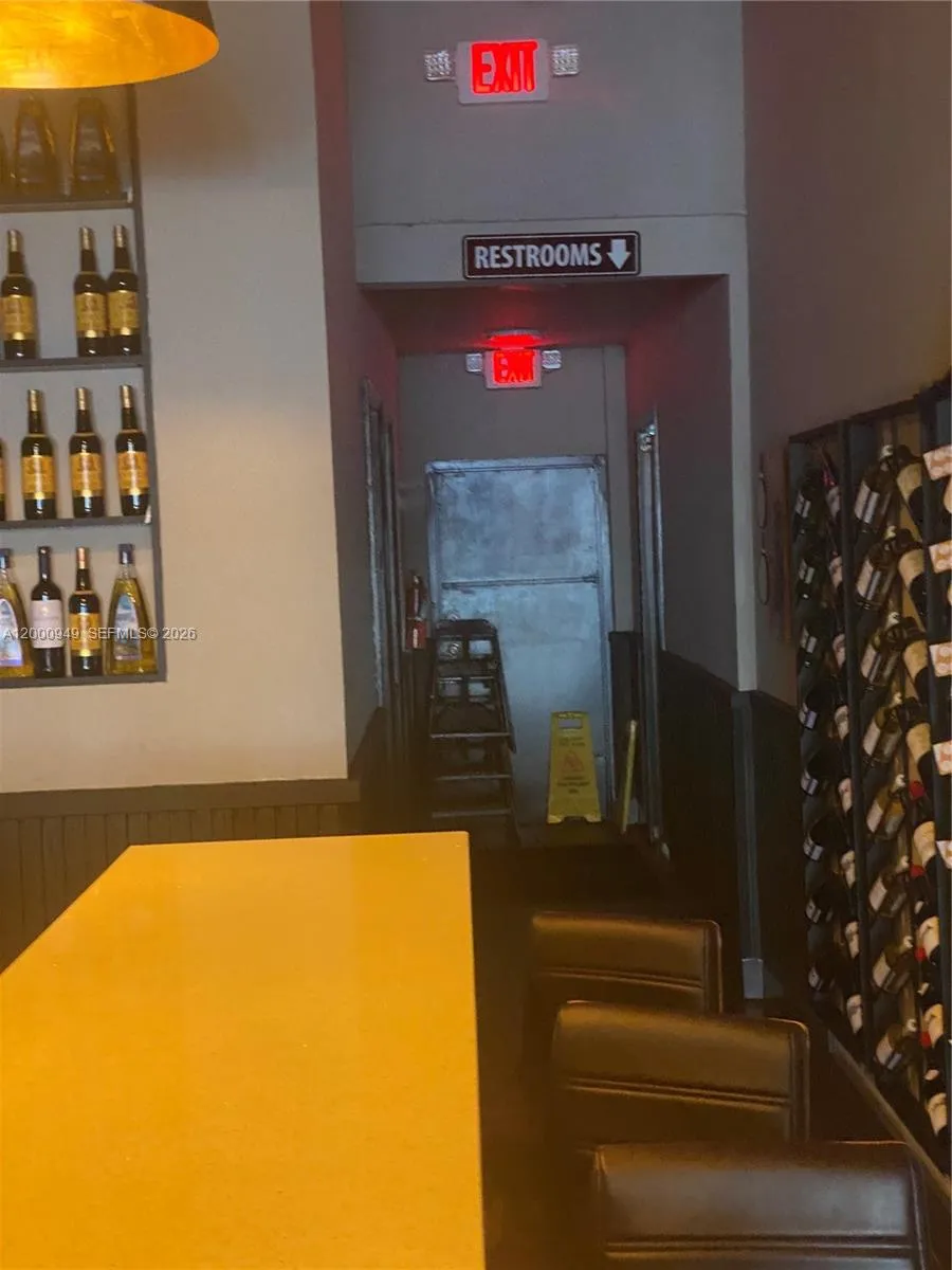 9511 S Dixie Hwy, Pinecrest, Florida 33156, Pinecrest, Florida 33156, ,Business Opportunity,For Sale,9511 S Dixie Hwy, Pinecrest, Florida 33156,A12000949