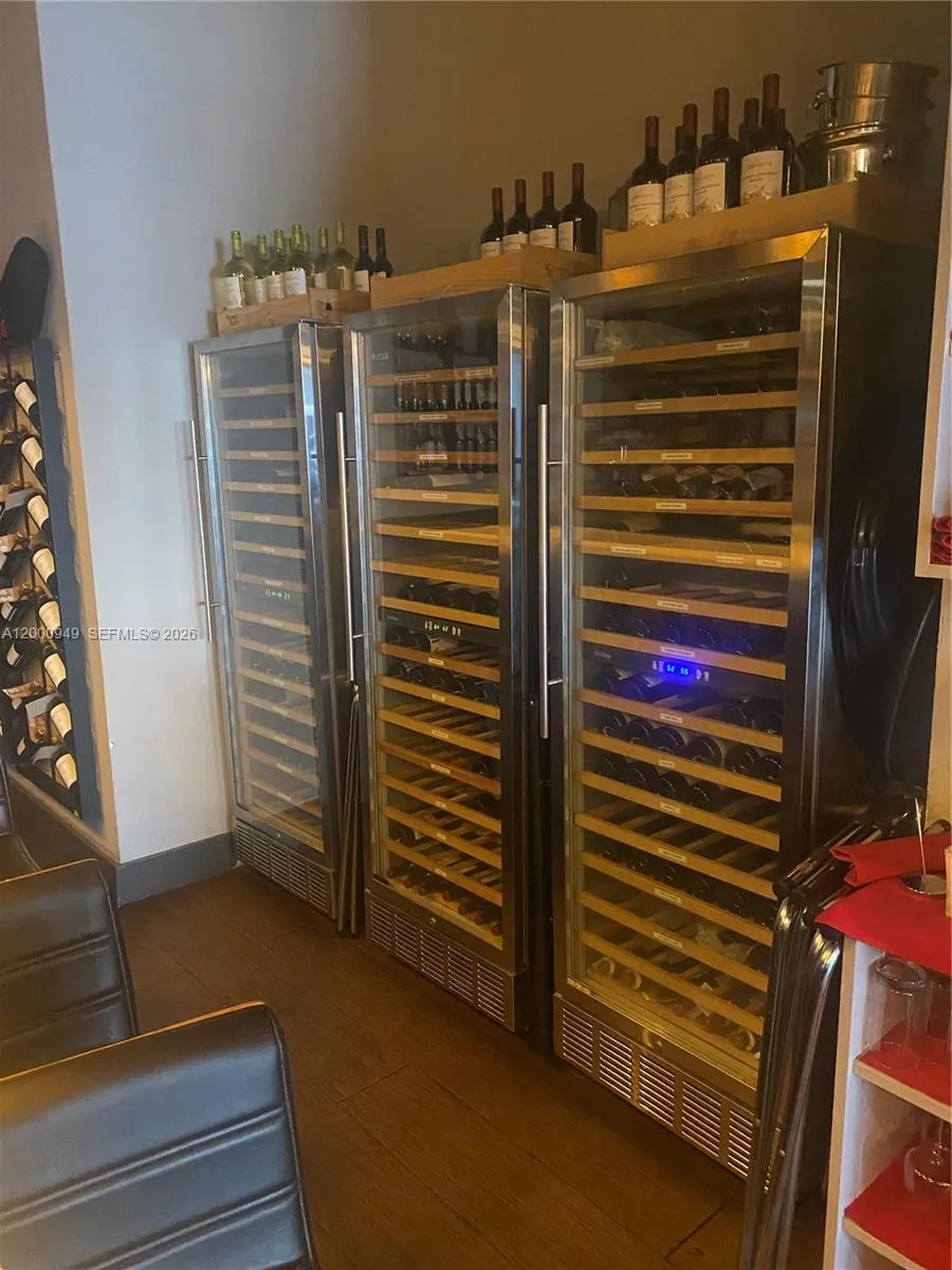 9511 S Dixie Hwy, Pinecrest, Florida 33156, Pinecrest, Florida 33156, ,Business Opportunity,For Sale,9511 S Dixie Hwy, Pinecrest, Florida 33156,A12000949