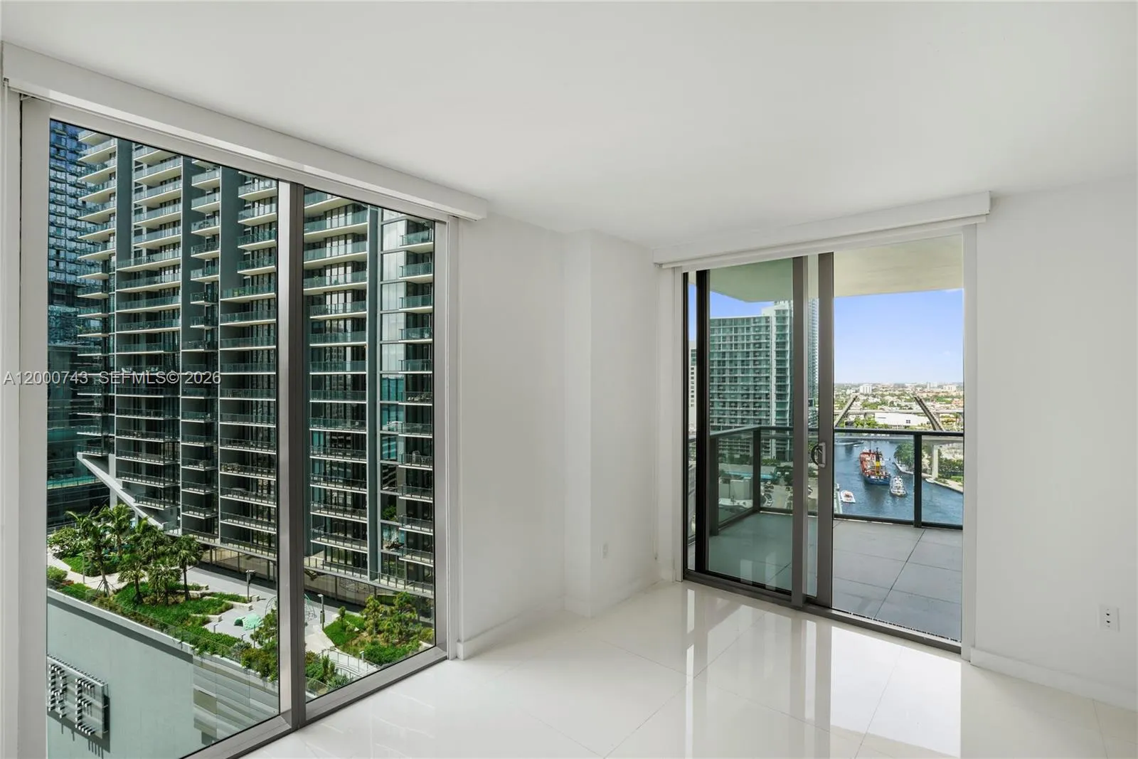 31 Se 6 St 2201, Miami, Florida 33131, Miami, Florida 33131, 2 Bedrooms Bedrooms, ,2 BathroomsBathrooms,Residential Lease,For Rent,31 Se 6 St 2201, Miami, Florida 33131,A12000743