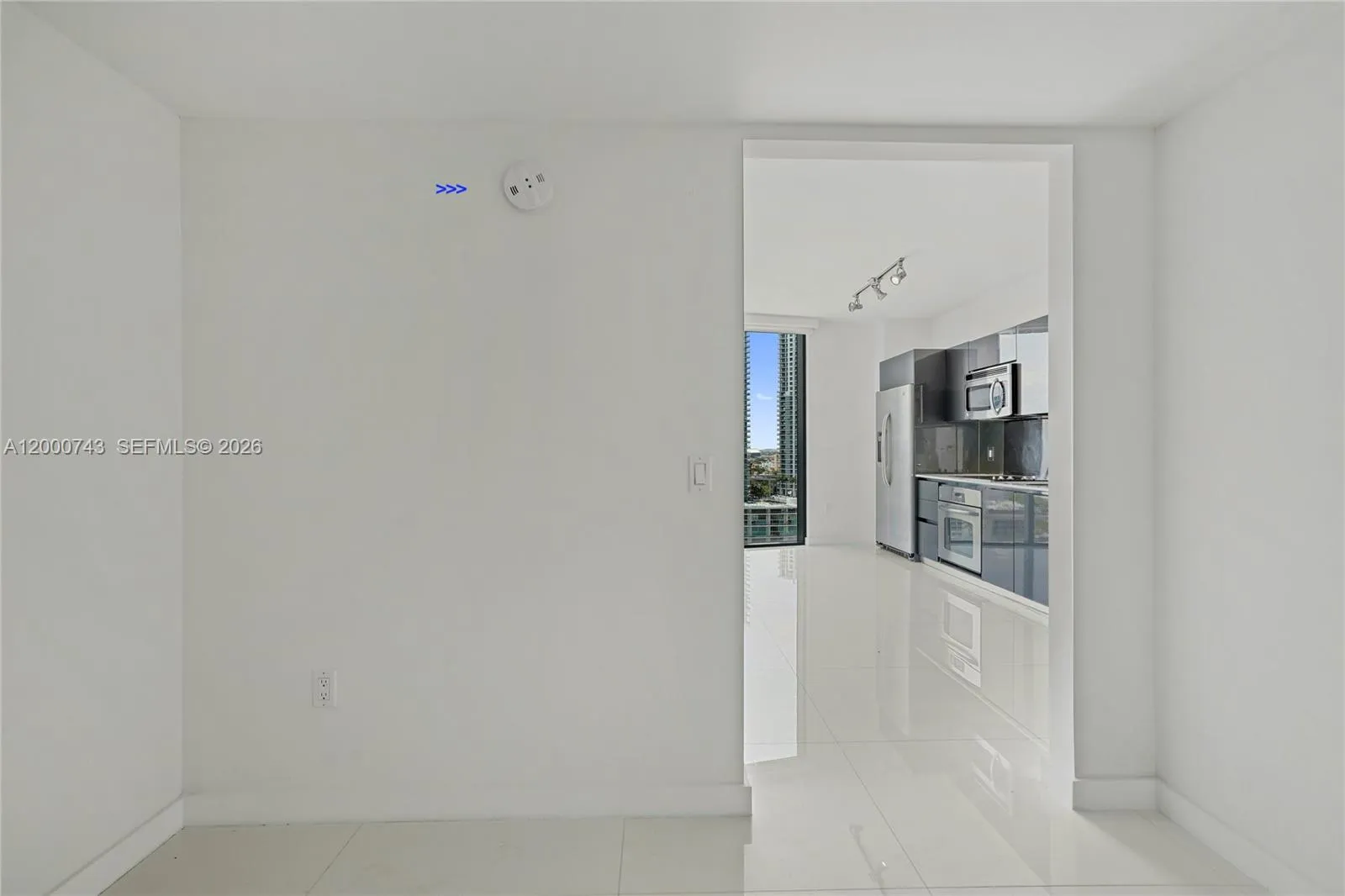 31 Se 6 St 2201, Miami, Florida 33131, Miami, Florida 33131, 2 Bedrooms Bedrooms, ,2 BathroomsBathrooms,Residential Lease,For Rent,31 Se 6 St 2201, Miami, Florida 33131,A12000743