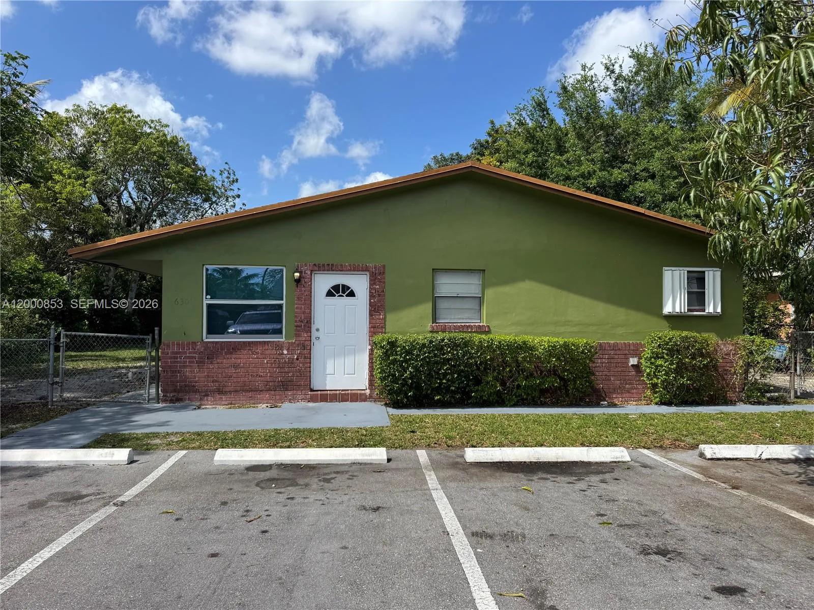 6301 Sw 27th St 1, Miramar, Florida 33023, Miramar, Florida 33023, 2 Bedrooms Bedrooms, ,2 BathroomsBathrooms,Residential Lease,For Rent,6301 Sw 27th St 1, Miramar, Florida 33023,A12000853