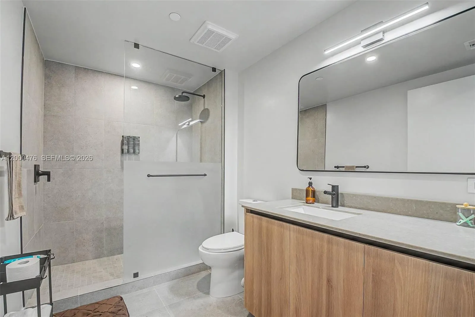 121 Ne 25th St 1701, Miami, Florida 33132, Miami, Florida 33132, 2 Bedrooms Bedrooms, ,2 BathroomsBathrooms,Residential,For Sale,121 Ne 25th St 1701, Miami, Florida 33132,A12000476