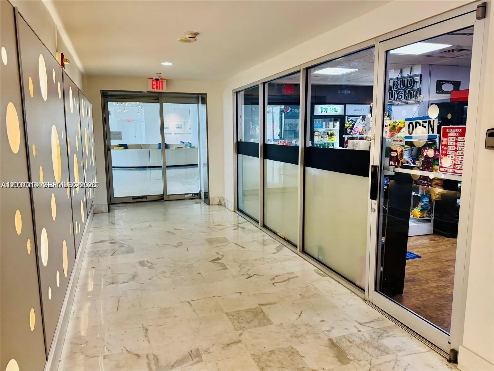 1000 West Ave 1504, Miami Beach, Florida 33139, Miami Beach, Florida 33139, ,1 BathroomBathrooms,Residential Lease,For Rent,1000 West Ave 1504, Miami Beach, Florida 33139,A12001018
