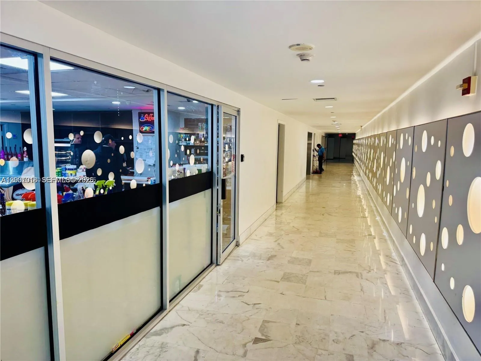 1000 West Ave 1504, Miami Beach, Florida 33139, Miami Beach, Florida 33139, ,1 BathroomBathrooms,Residential Lease,For Rent,1000 West Ave 1504, Miami Beach, Florida 33139,A12001018