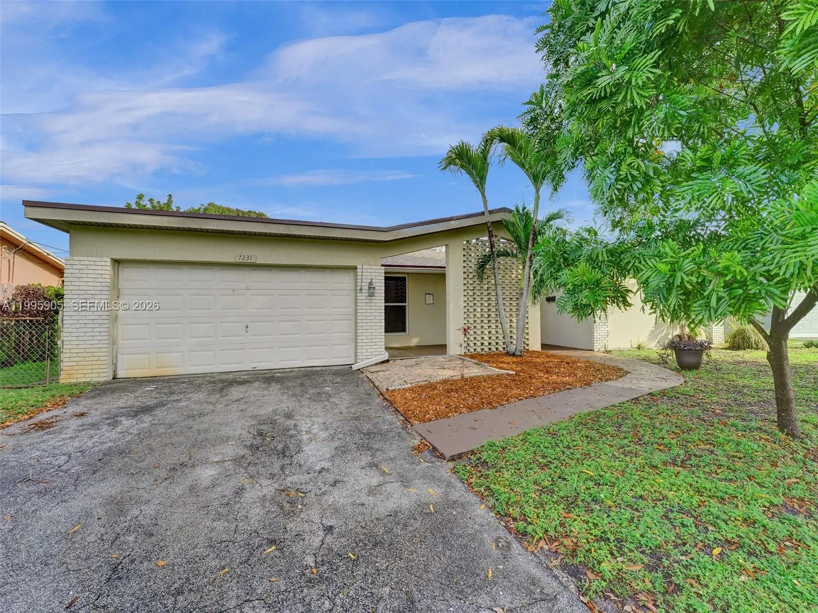 7231 Nw 20th St, Sunrise, Florida 33313, Sunrise, Florida 33313, 4 Bedrooms Bedrooms, ,2 BathroomsBathrooms,Residential Lease,For Rent,7231 Nw 20th St, Sunrise, Florida 33313,A11995905