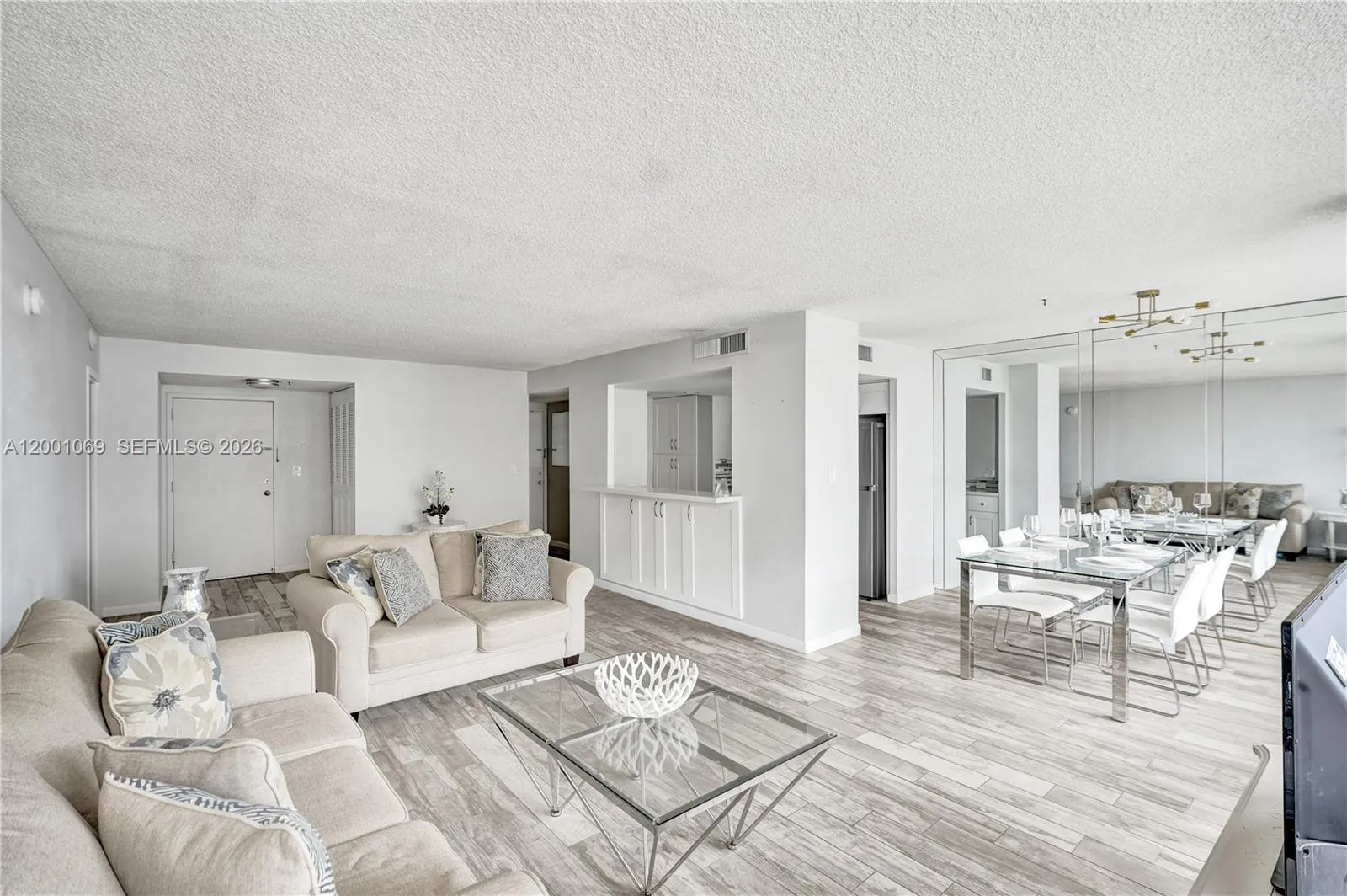 251 174th 1607, Sunny Isles Beach, Florida 33160, Sunny Isles Beach, Florida 33160, 1 Bedroom Bedrooms, ,1 BathroomBathrooms,Residential Lease,For Rent,251 174th 1607, Sunny Isles Beach, Florida 33160,A12001069
