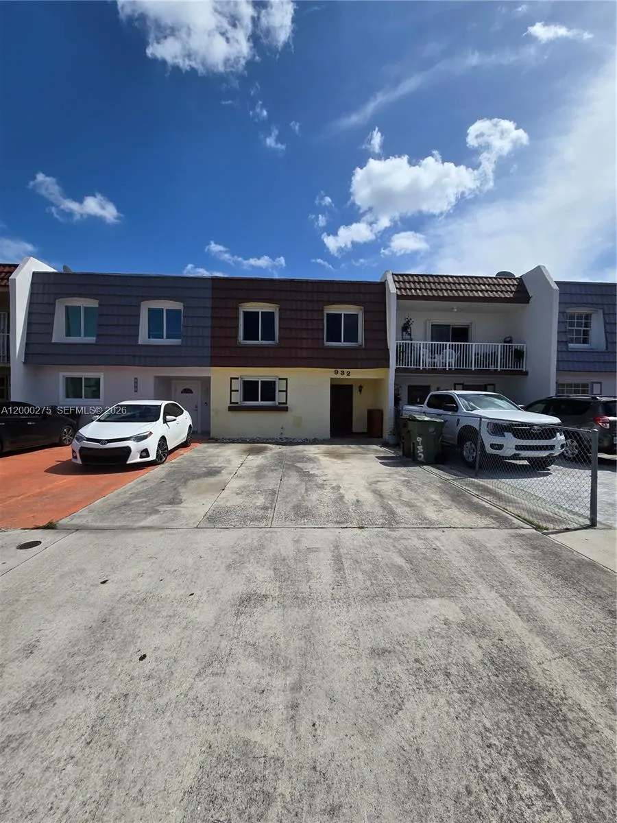 932 W 80th Pl, Hialeah, Florida 33014, Hialeah, Florida 33014, 3 Bedrooms Bedrooms, ,2 BathroomsBathrooms,Residential,For Sale,932 W 80th Pl, Hialeah, Florida 33014,A12000275