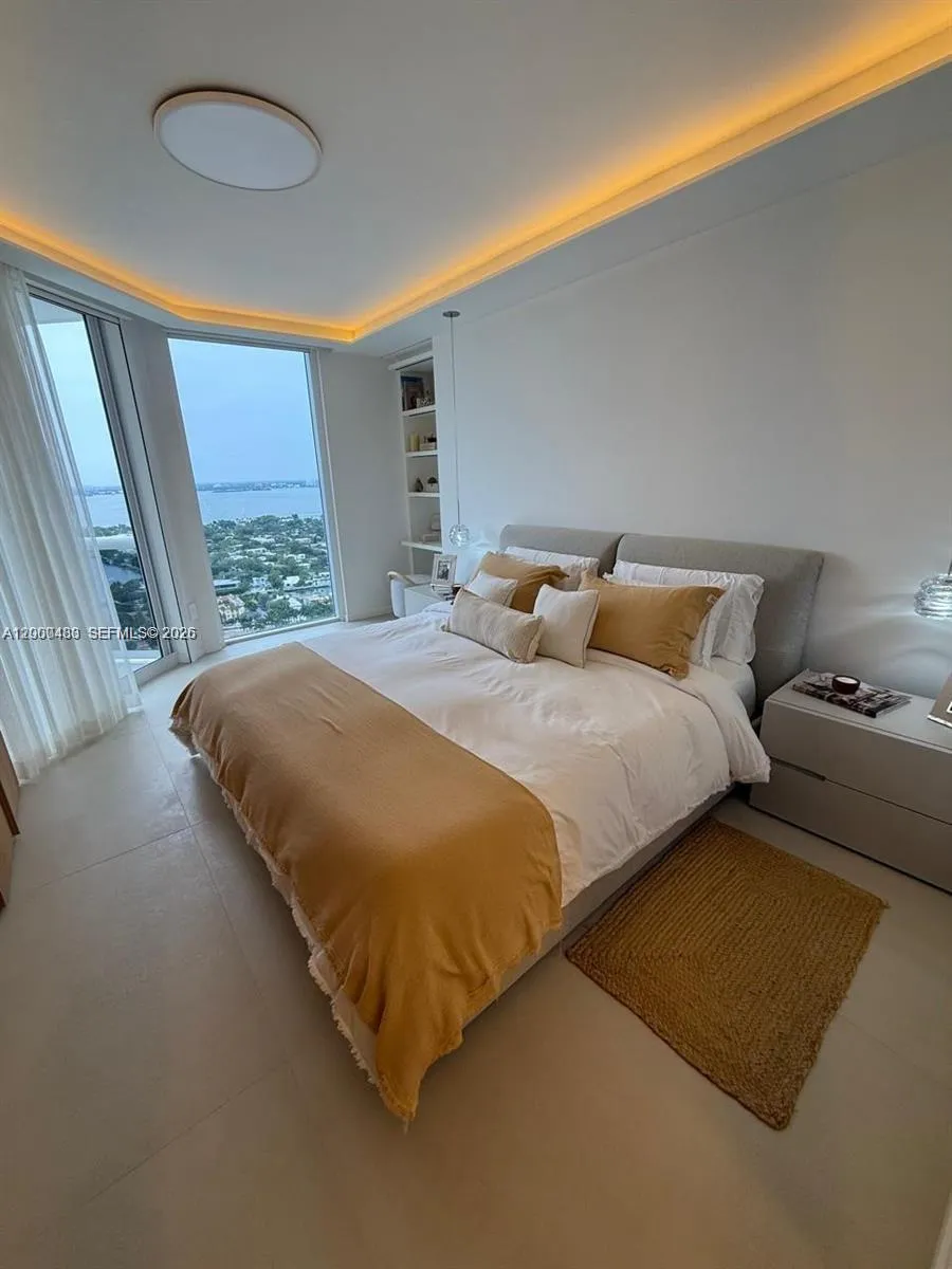 4775 Collins Ave 3706, Miami Beach, Florida 33140, Miami Beach, Florida 33140, 1 Bedroom Bedrooms, ,2 BathroomsBathrooms,Residential Lease,For Rent,4775 Collins Ave 3706, Miami Beach, Florida 33140,A12000483