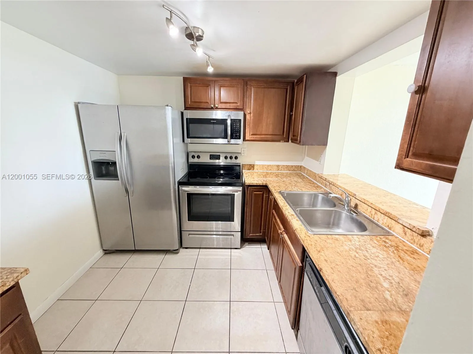 496 Nw 165th St Rd D-409, Miami, Florida 33169, Miami, Florida 33169, 2 Bedrooms Bedrooms, ,2 BathroomsBathrooms,Residential,For Sale,496 Nw 165th St Rd D-409, Miami, Florida 33169,A12001055