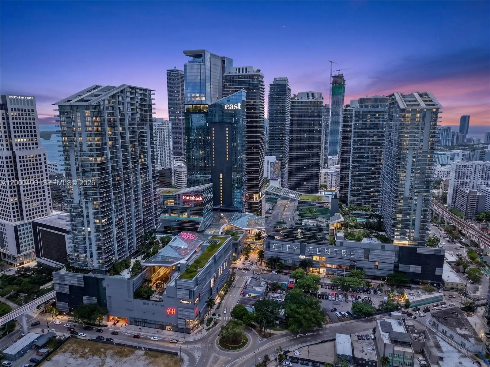 68 Se 6th St 3906, Miami, Florida 33131, Miami, Florida 33131, 1 Bedroom Bedrooms, ,1 BathroomBathrooms,Residential Lease,For Rent,68 Se 6th St 3906, Miami, Florida 33131,A12000409