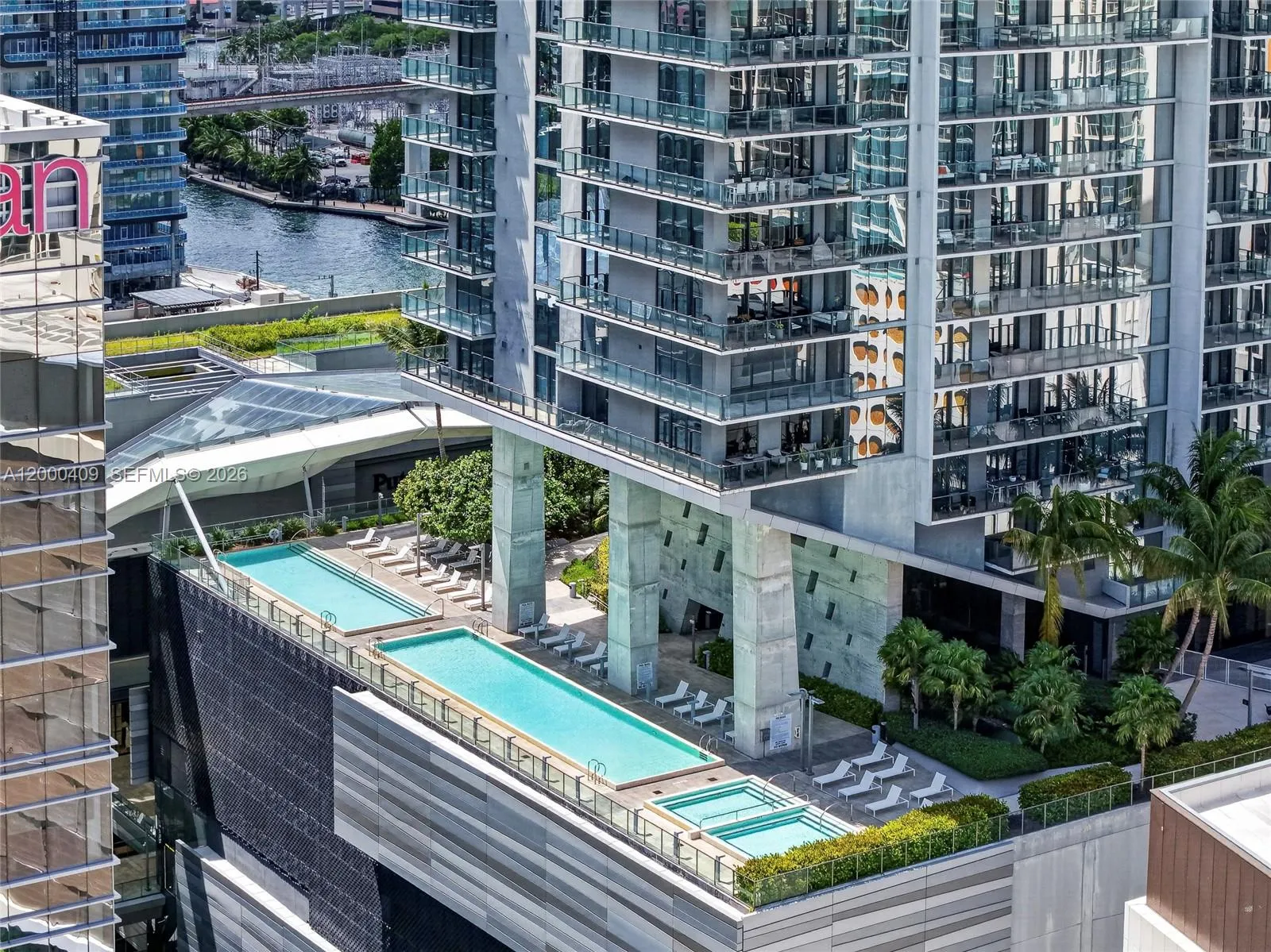 68 Se 6th St 3906, Miami, Florida 33131, Miami, Florida 33131, 1 Bedroom Bedrooms, ,1 BathroomBathrooms,Residential Lease,For Rent,68 Se 6th St 3906, Miami, Florida 33131,A12000409